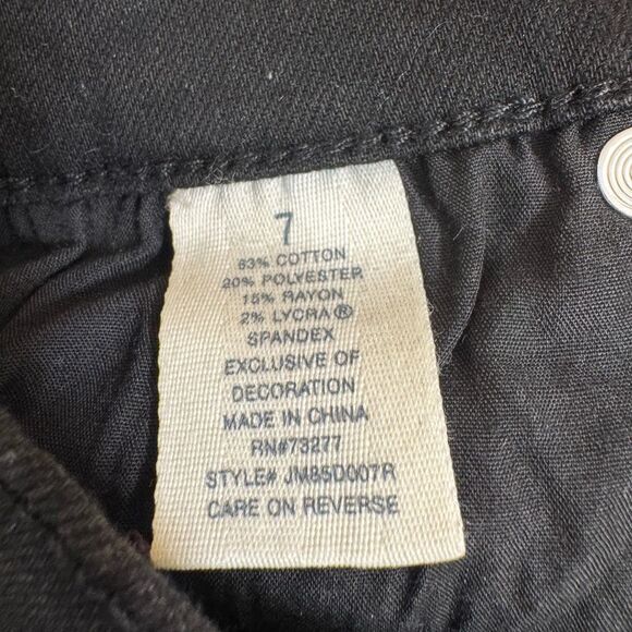 Mudd Black Denim Flx Stretch Distressed Lace Pocket Shorts Size 7 - Picture 4 of 6